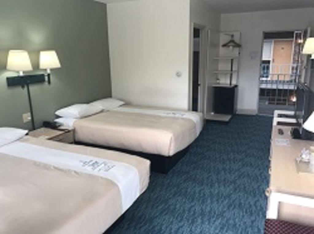 Bluebird Spa City Motor Lodge Saratoga Springs Ngoại thất bức ảnh