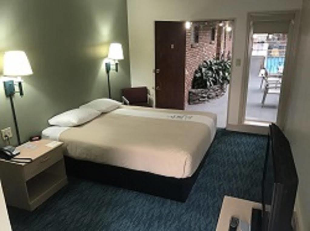 Bluebird Spa City Motor Lodge Saratoga Springs Ngoại thất bức ảnh
