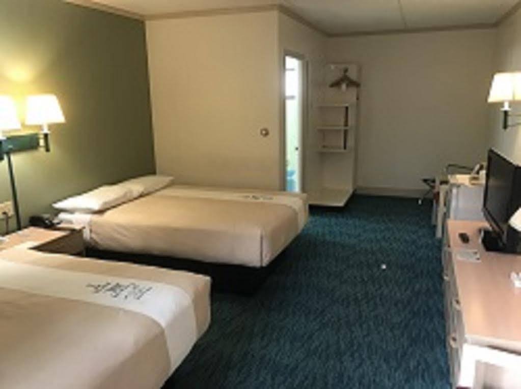 Bluebird Spa City Motor Lodge Saratoga Springs Ngoại thất bức ảnh